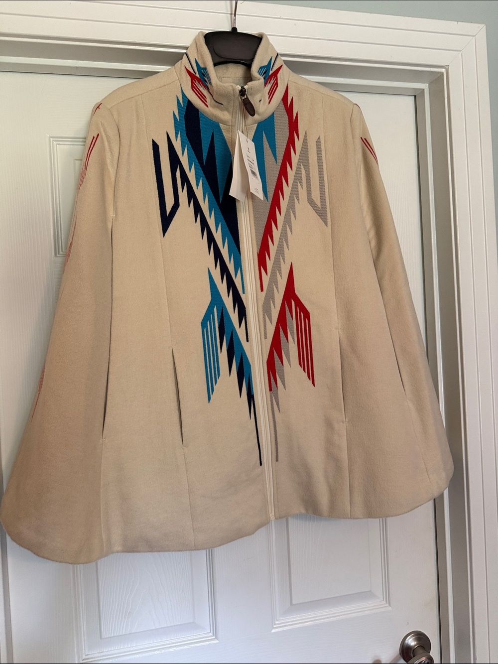 Ariat Cream Aztec Zip-Front Women's Cape Sz M